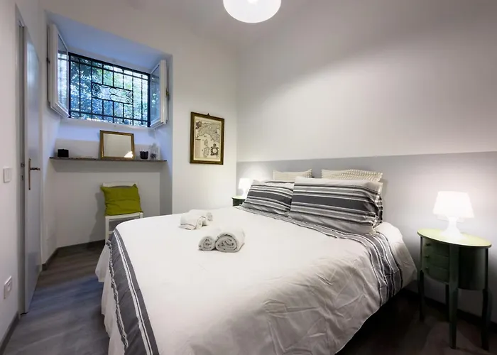 The Quiet Garden At San Giovanni Apartment Rom