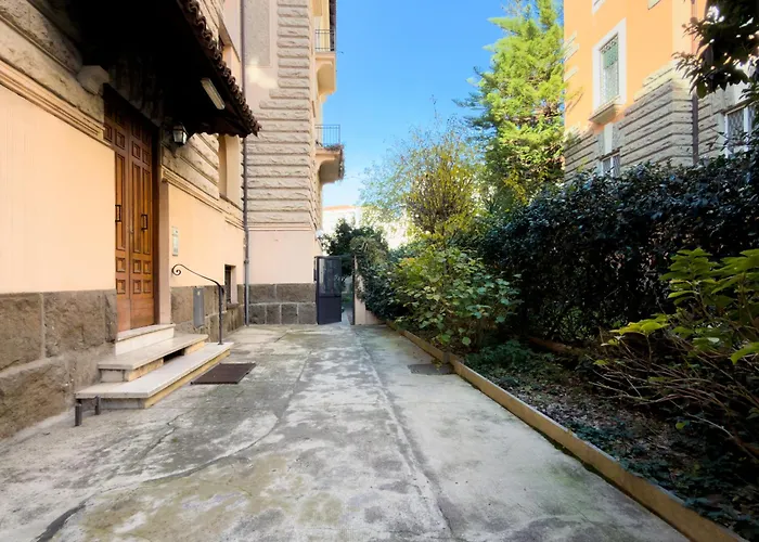 Apartment The Quiet Garden At San Giovanni