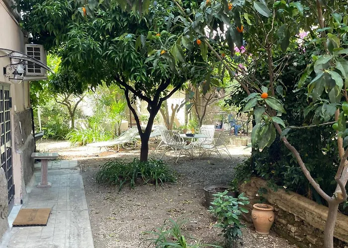 The Quiet Garden At San Giovanni Appartamento