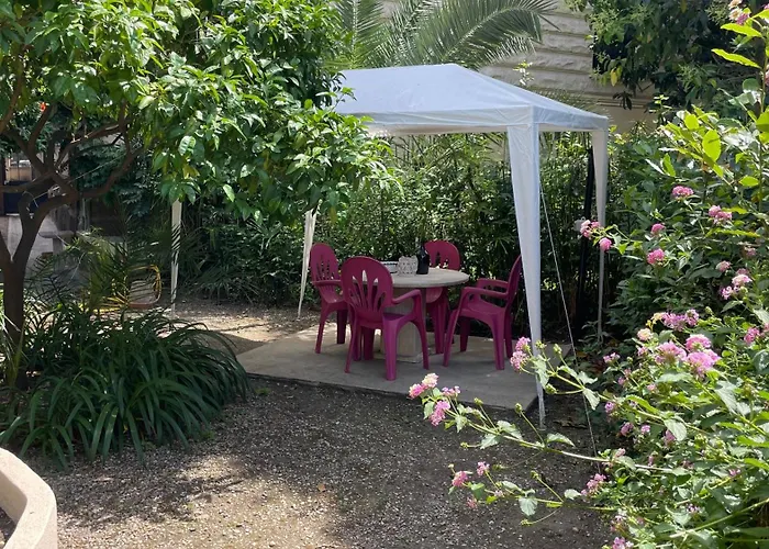 The Quiet Garden At San Giovanni Appartamento *